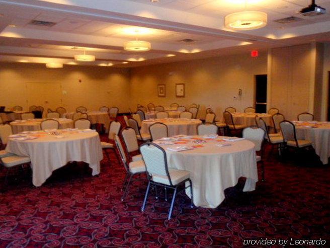 Hotel North Quail Springs By Ihg