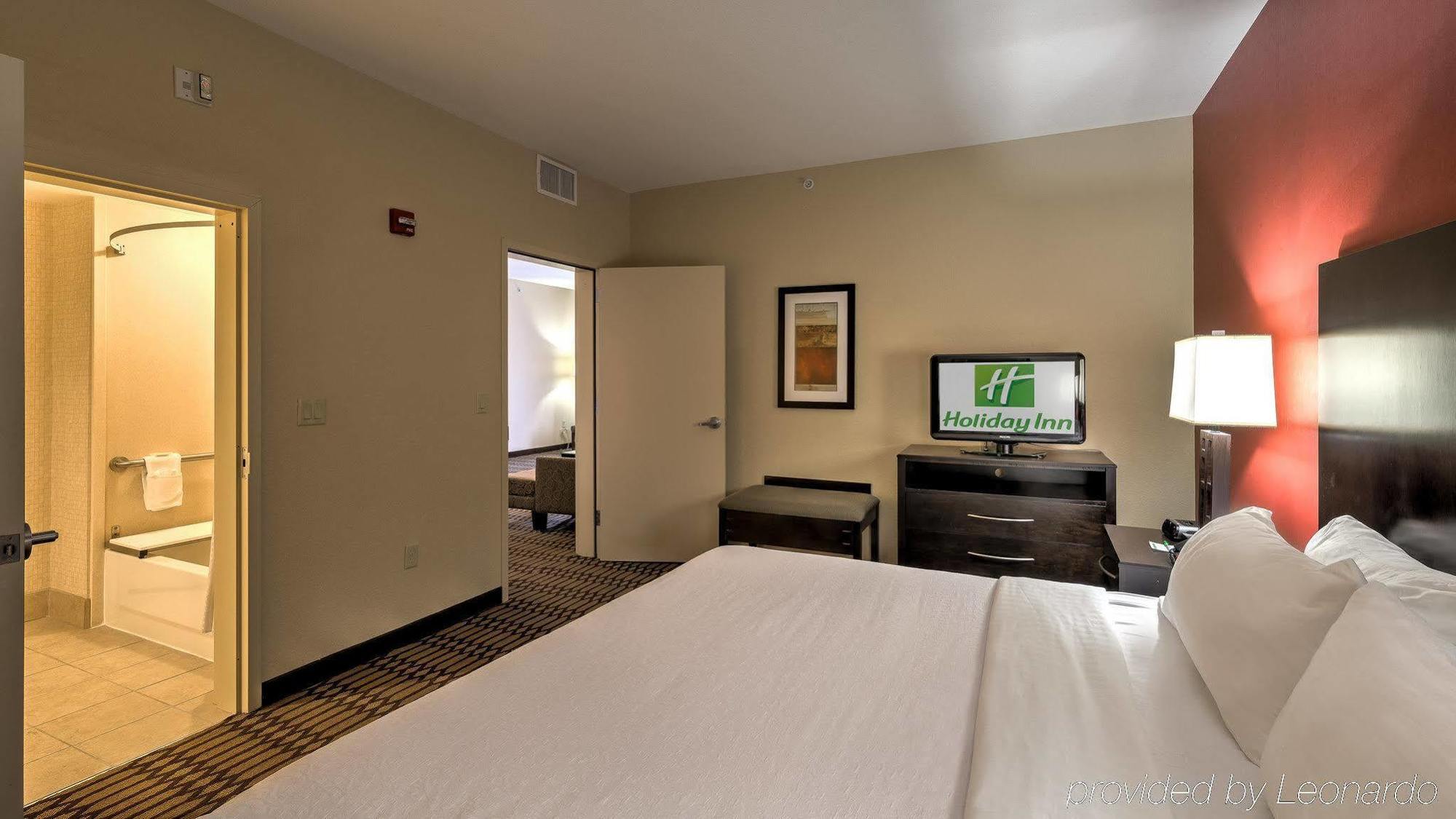 North Quail Springs By Ihg Hotel 3*