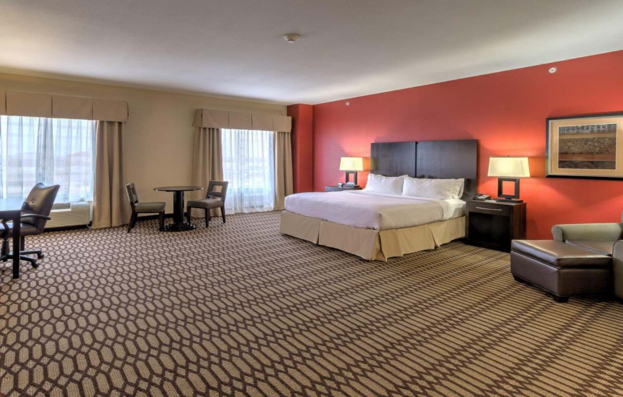 Hotel North Quail Springs By Ihg 3*